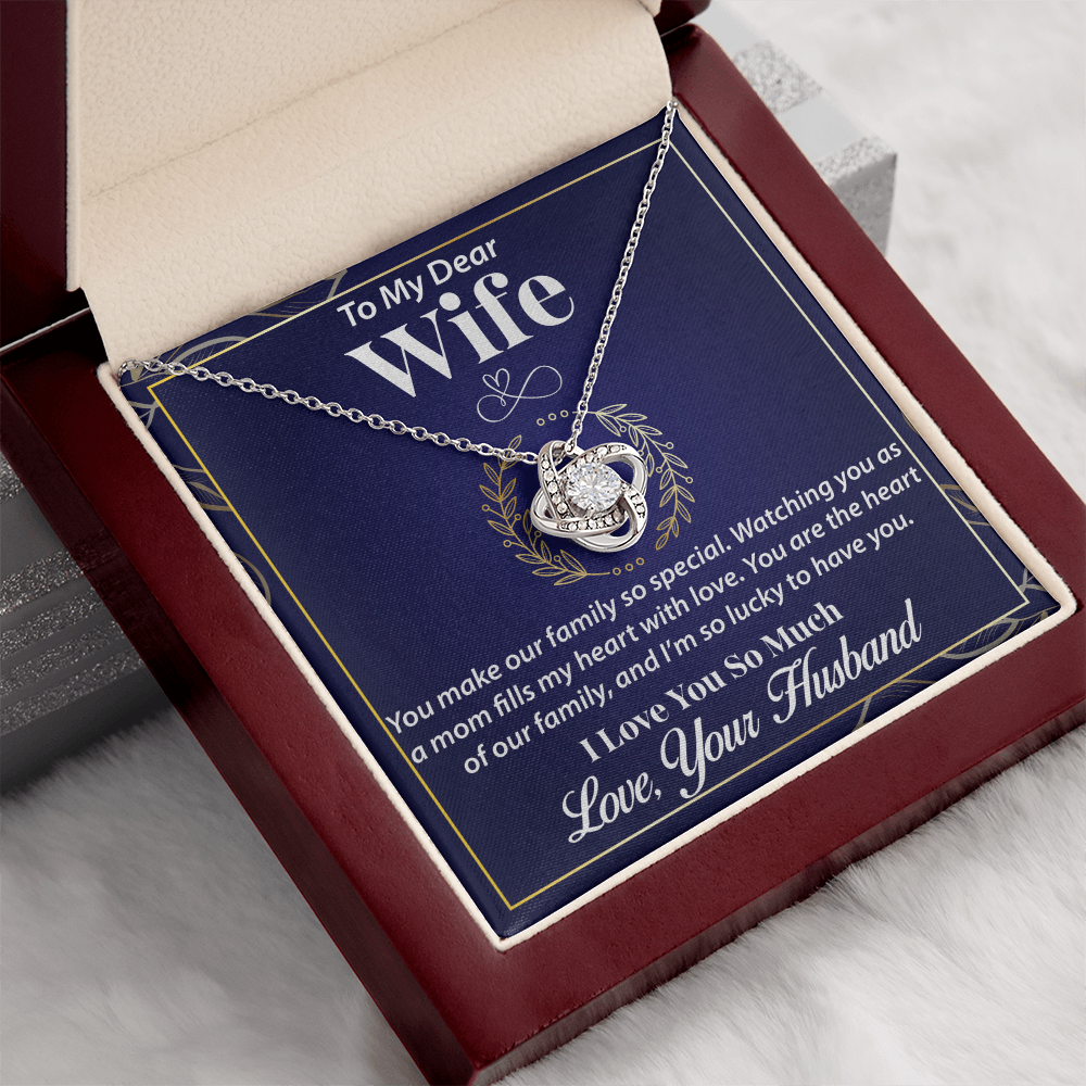 Timeless Love Knot Necklace – A Unique Jewelry Gift for Wife, Celebrating Her Strength & Love as a Mother