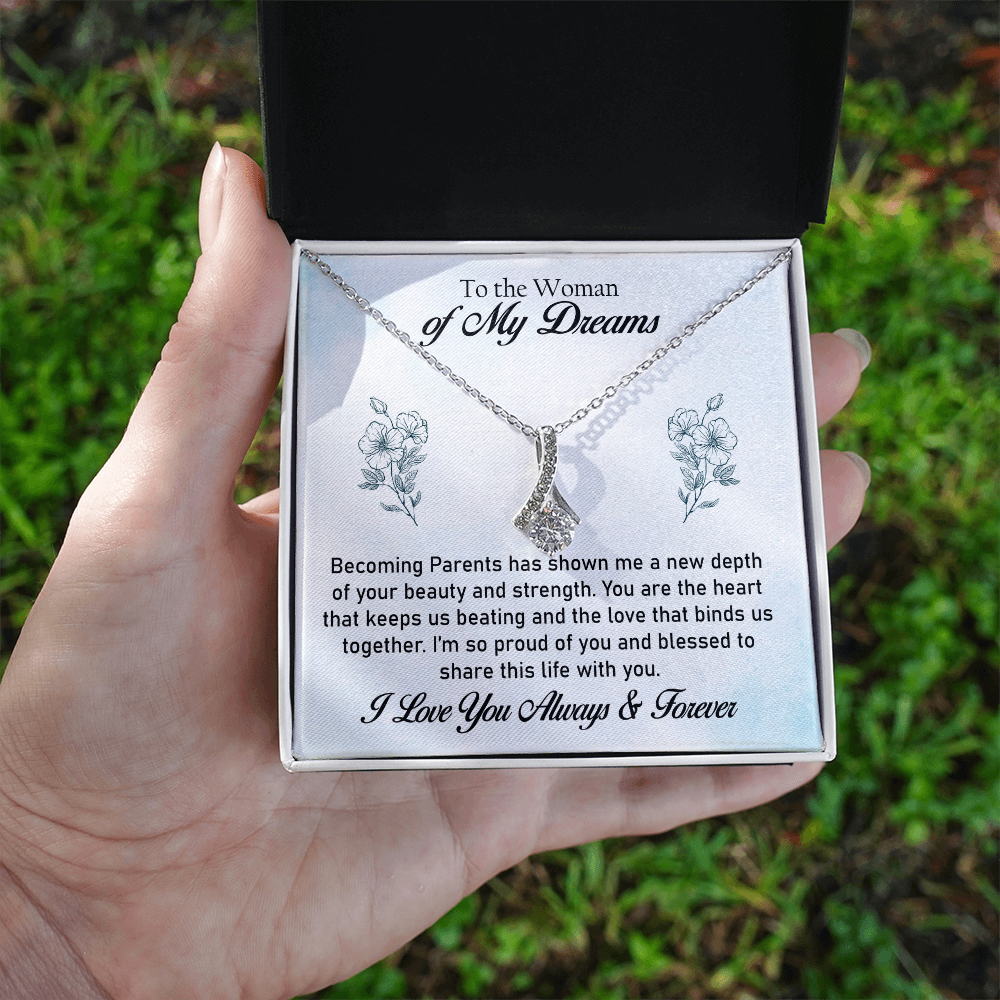 Elegant Alluring Beauty Necklace – A Sentimental Gift from Husband, Honoring Her Love & Strength as a Mom