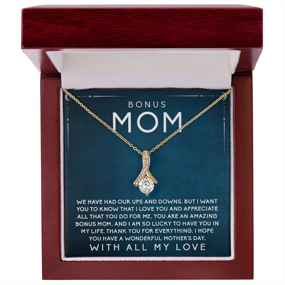 Heartwarming Bonus Mom Necklace, Meaningful Gift for Mother's Day to Show Love and Appreciation for Your Incredible Stepmom