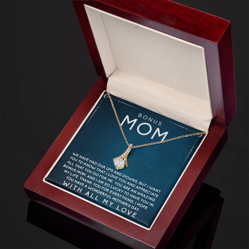 Heartwarming Bonus Mom Necklace, Meaningful Gift for Mother's Day to Show Love and Appreciation for Your Incredible Stepmom