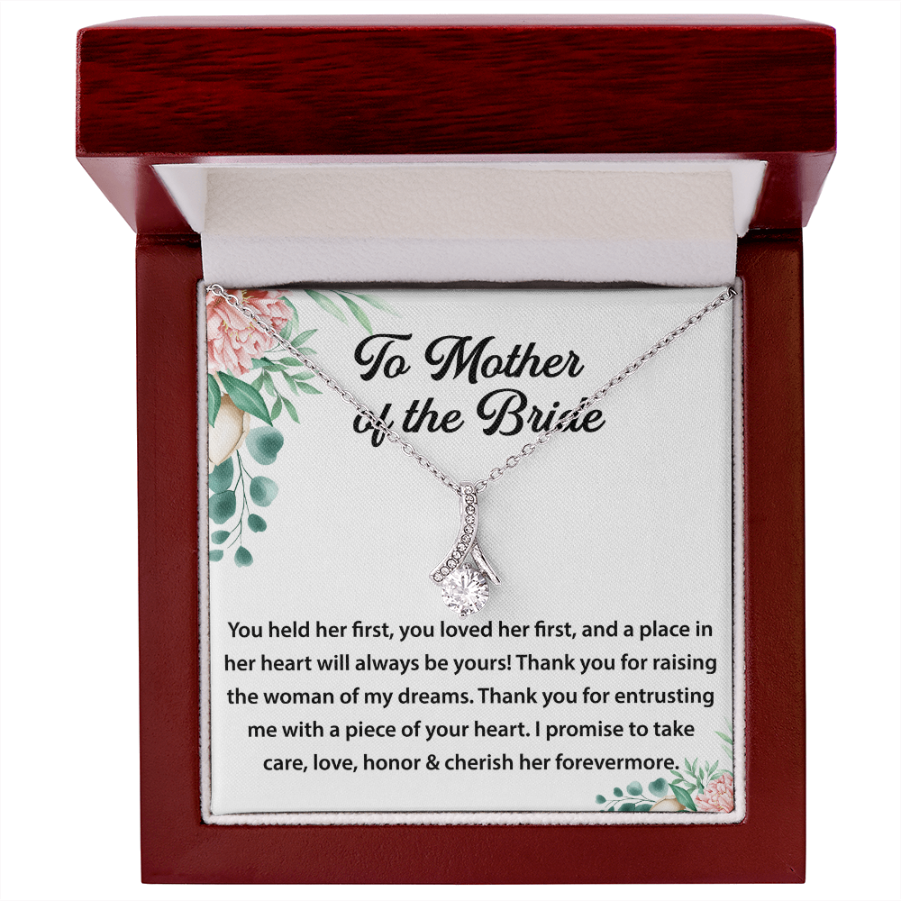 Alluring Beauty Necklace – Elegant Wedding Jewelry Gift for Mother of the Bride, Thoughtful Keepsake for Mom