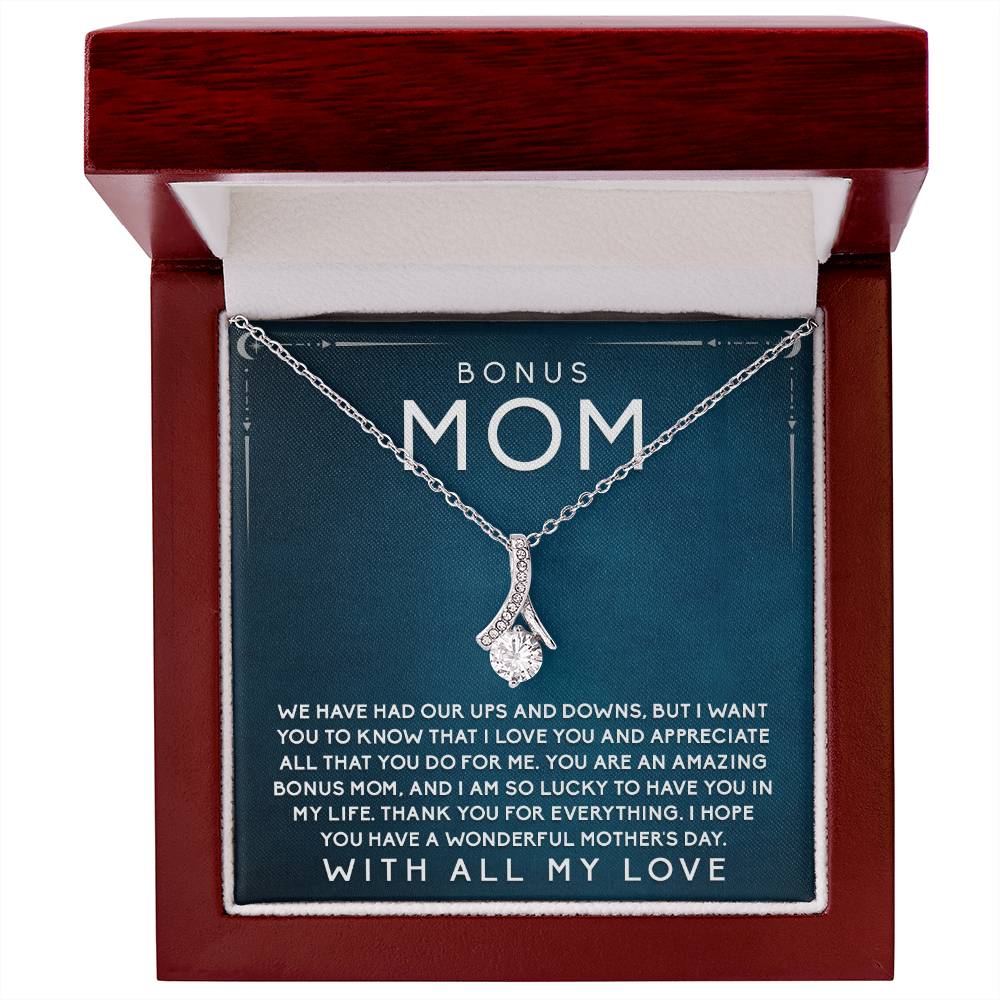 Heartwarming Bonus Mom Necklace, Meaningful Gift for Mother's Day to Show Love and Appreciation for Your Incredible Stepmom