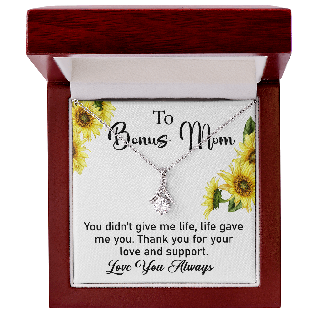 Bonus Mom Alluring Beauty Necklace – Stunning Jewelry Gift with Sparkling Gemstone