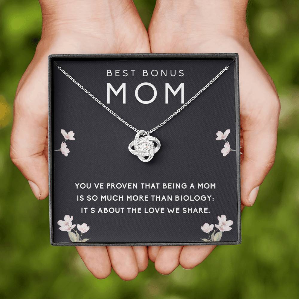 Best Bonus Mom Love Knot Necklace, Meaningful Jewelry Gift to Celebrate the Bond We Share, Perfect for Mother's Day & Special Occasions