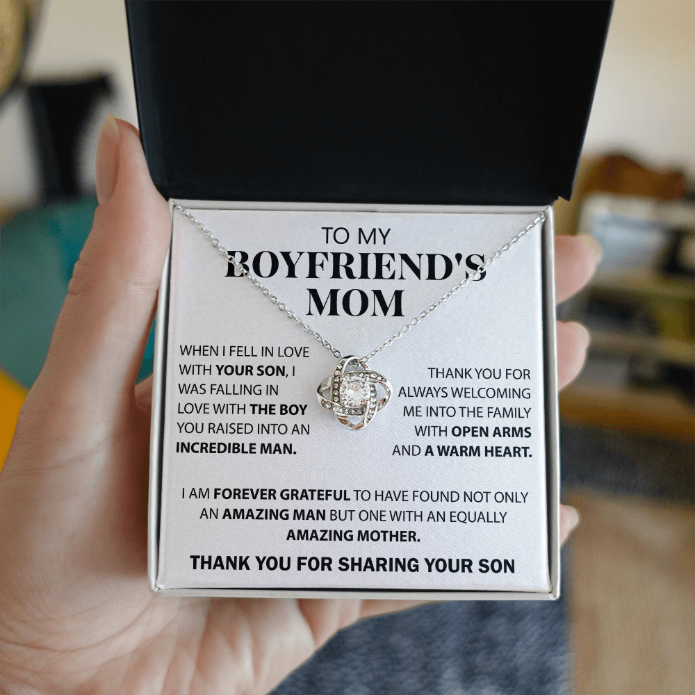 To My Boyfriend's Mom Necklace – Unique Gift Idea for Boyfriend's Mom