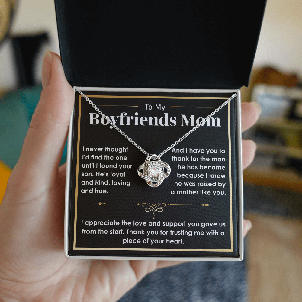 To My Boyfriend's Mom Necklace – A Sentimental Gift to Express Gratitude and Love, Perfect Gift for Boyfriend's Mom