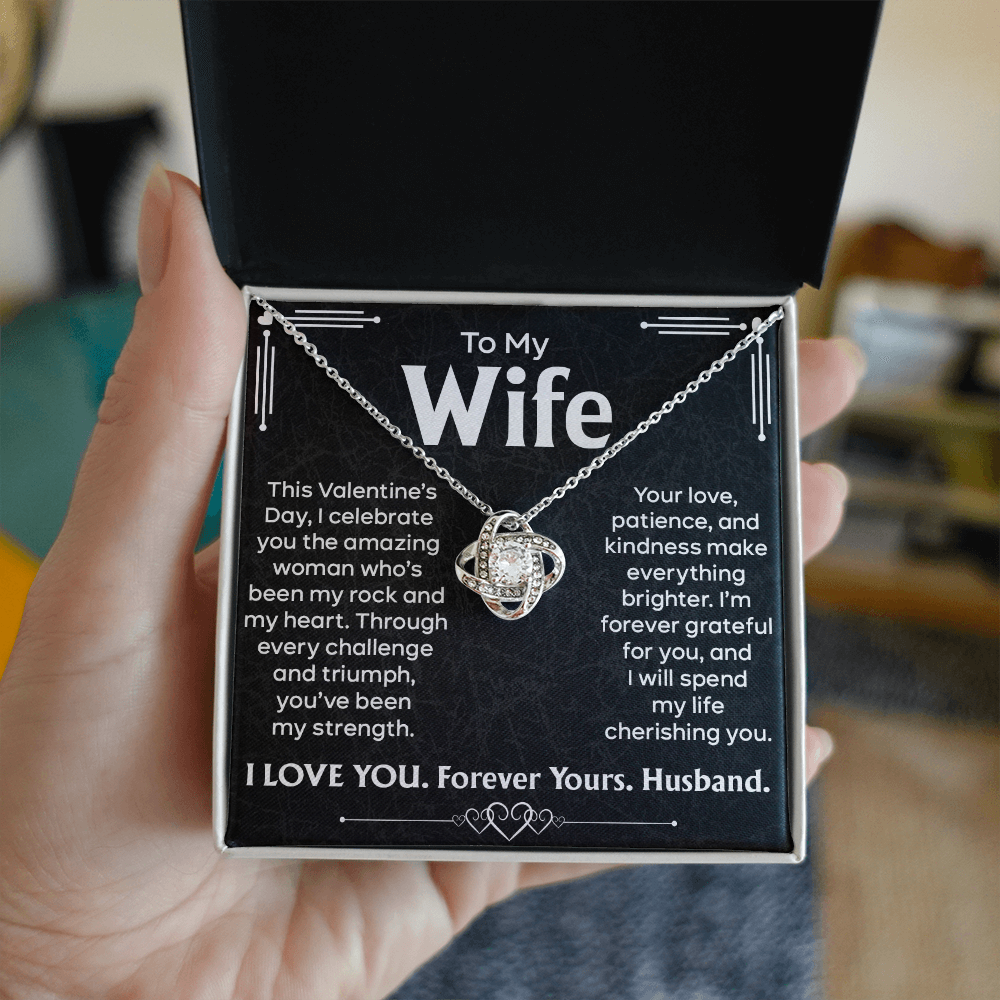 Love Knot Necklace for Wife – A Romantic Valentine's Day Gift
