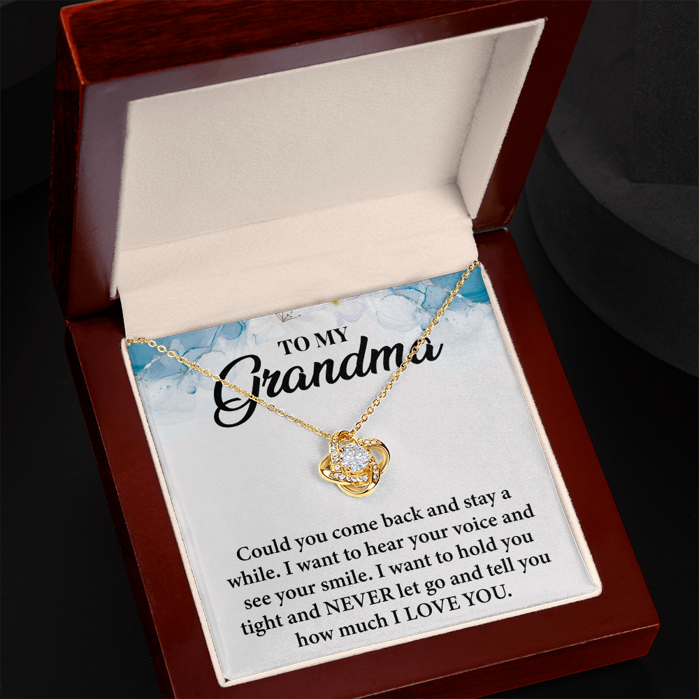 Best Gifts for Grandma – Elegant Love Knot Necklace, A Symbol of Love and Appreciation