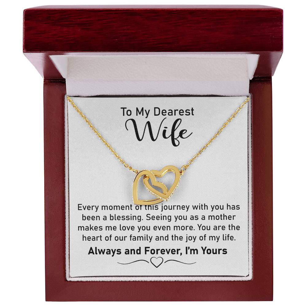 Gift for Wife – Interlocking Heart Necklace Keepsake, A Loving Tribute to Her Role as a Mother and the Heart of the Family