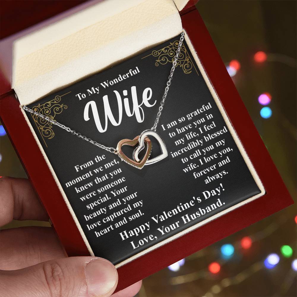 Interlocking Heart Necklace for Wife – A Forever Valentine’s Gift to Celebrate Eternal Love